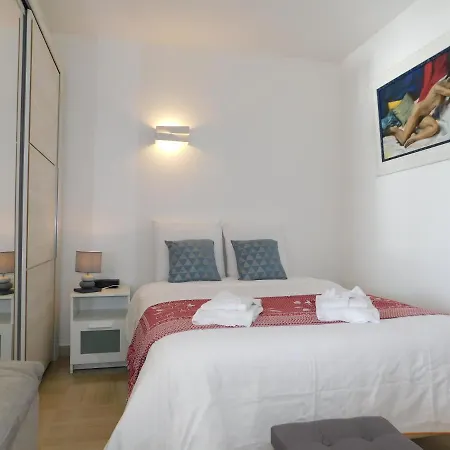 Studio Le Drakkar, Climatise, Vue Mer, Parking Prive * Antibes